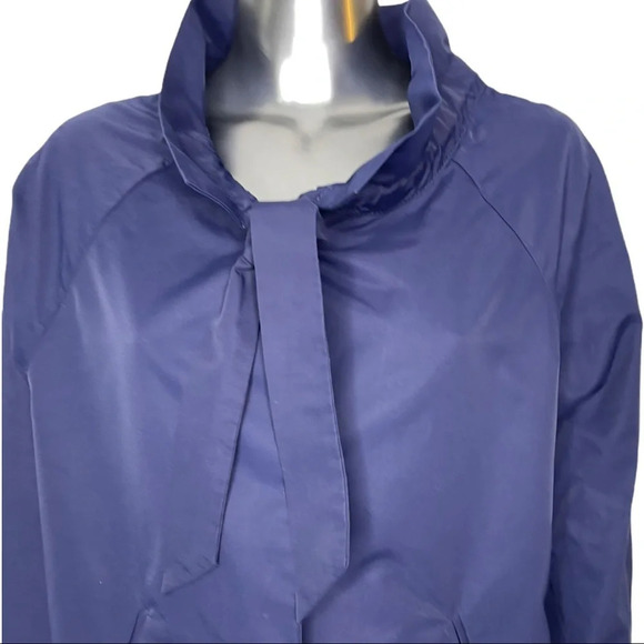 🛍️3/$40 Gap Jacket Cinched Collar Blue Ruffle Tie Neck Jacket Size Medium - Picture 2 of 5